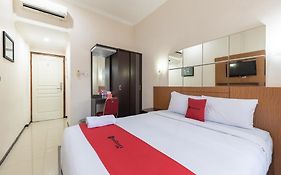 Reddoorz Syariah @ Soekarno Hatta Indah 2